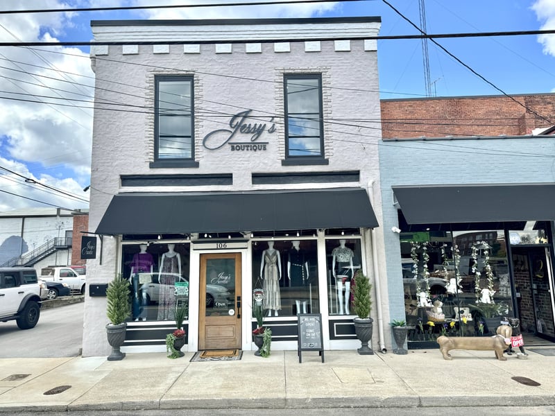 106 S College St, Lebanon, TN 37087