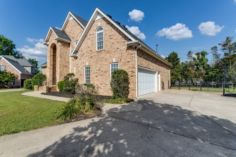 1701 Fallen Acorn Ct, Murfreesboro, TN 37129
