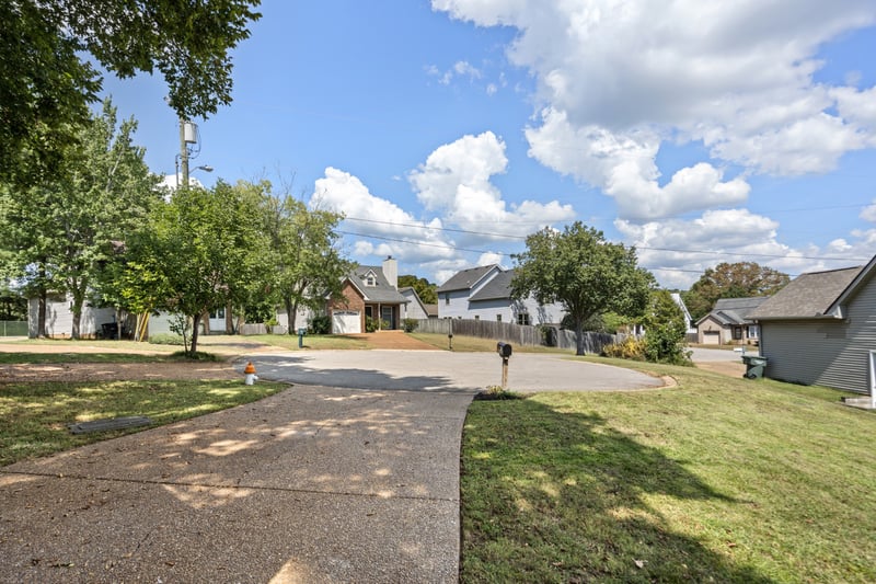 703 Dove Valley Ct, Nashville, TN 37221