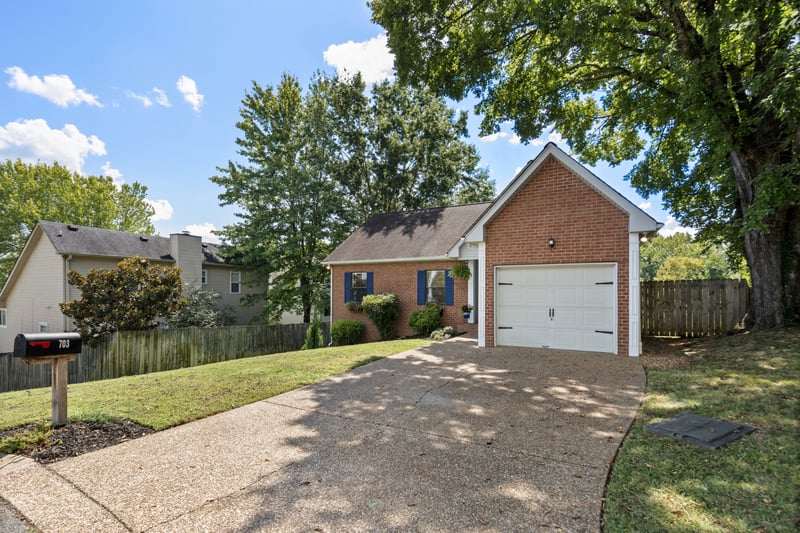 703 Dove Valley Ct, Nashville, TN 37221