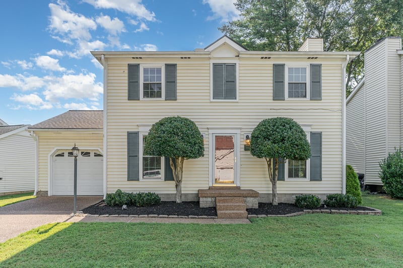 104 White Oak Ct, Hendersonville, TN 37075