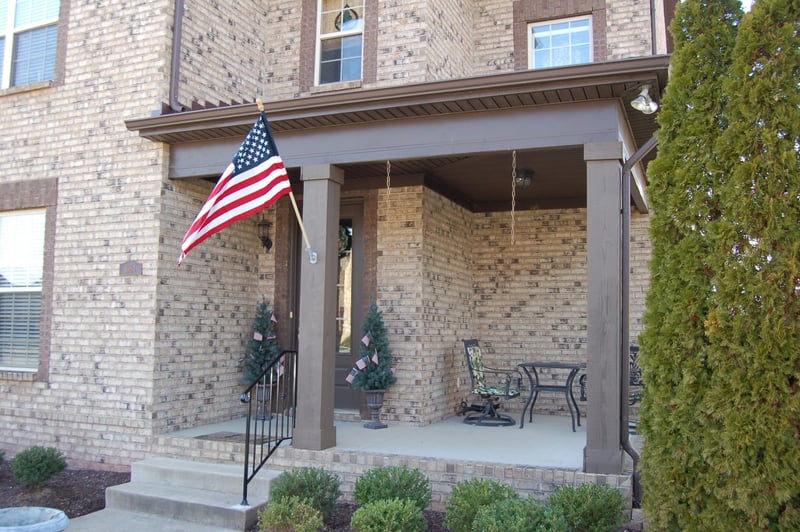 1084 N Mcmahan Dr, Gallatin, TN 37066