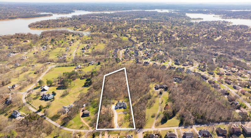 542 Cumberland Hills Dr, Hendersonville, TN 37075