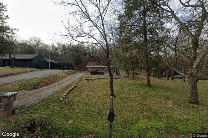 1287 Currey Rd, Nashville, TN 37217