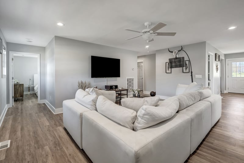 114 River Rd, Hendersonville, TN 37075