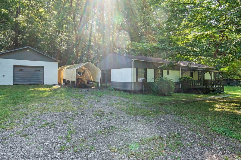 1046 Ross Hollow Rd, Ashland City, TN 37015