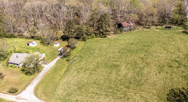 2633 Bearwallow Rd, Ashland City, TN 37015