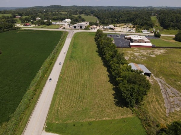 1300 Industrial Park Rd, Columbia, TN 38401