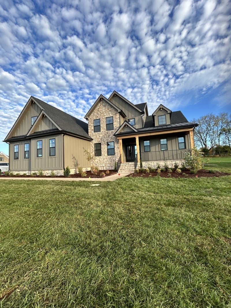 101 Firefly Ln, Hendersonville, TN 37075