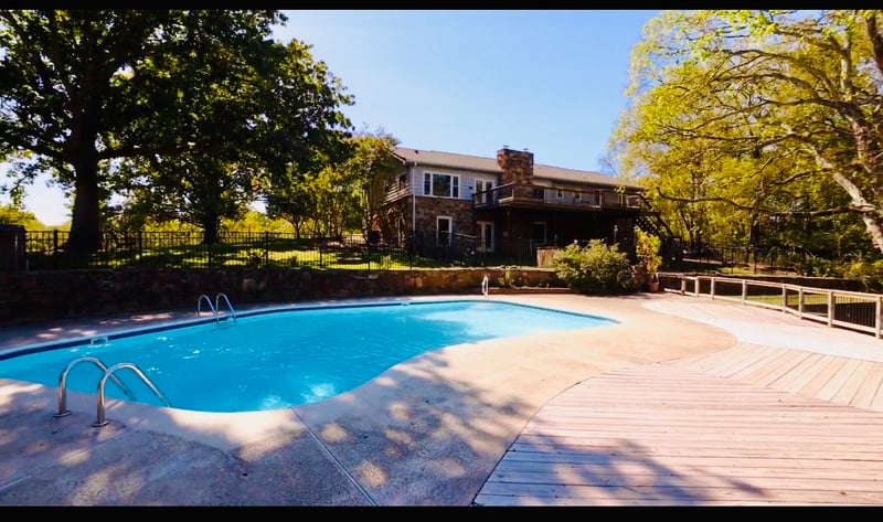 181 Lake Valley Rd, Hendersonville, TN 37075