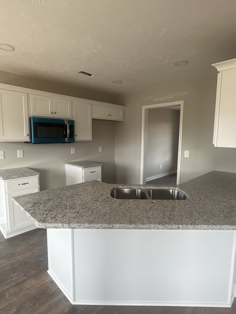 3313 Curie Cir, Christiana, TN 37037