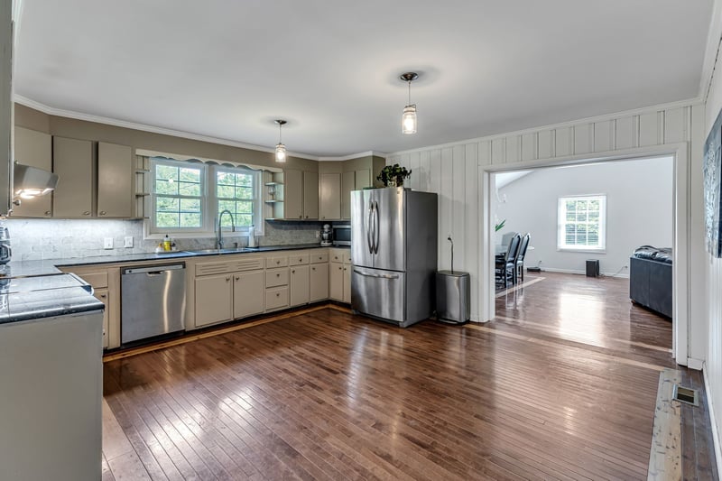 9005 Highway 100 , Nashville, TN 37221