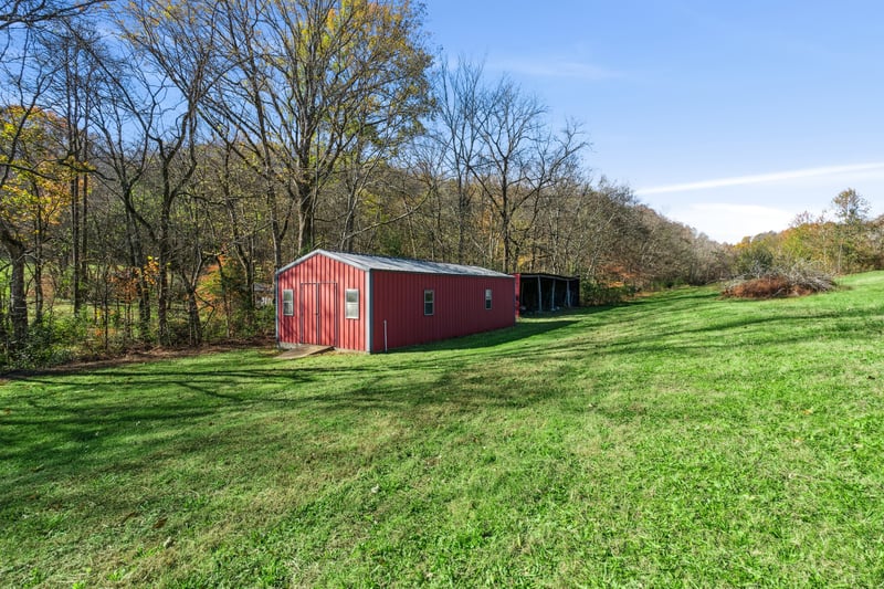 2621 Knob Creek Rd, Columbia, TN 38401