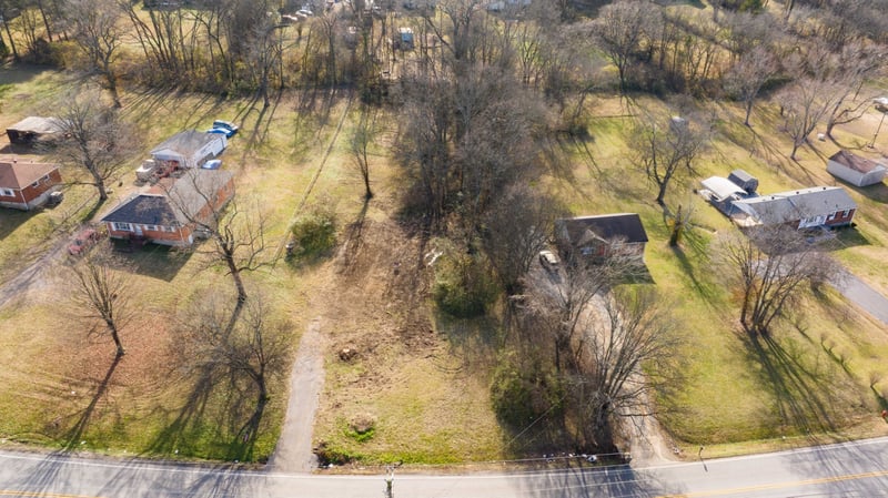 430 Ewing Dr, Nashville, TN 37207