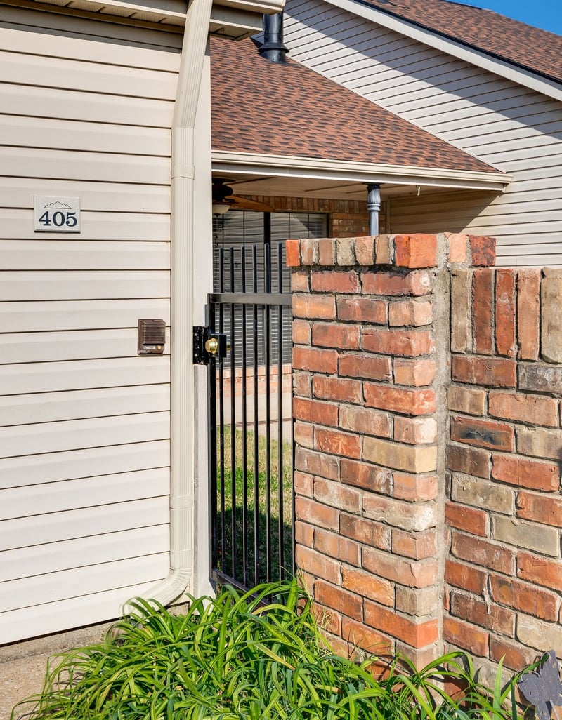 405 Laurel Hill Dr, Old Hickory, TN 37138