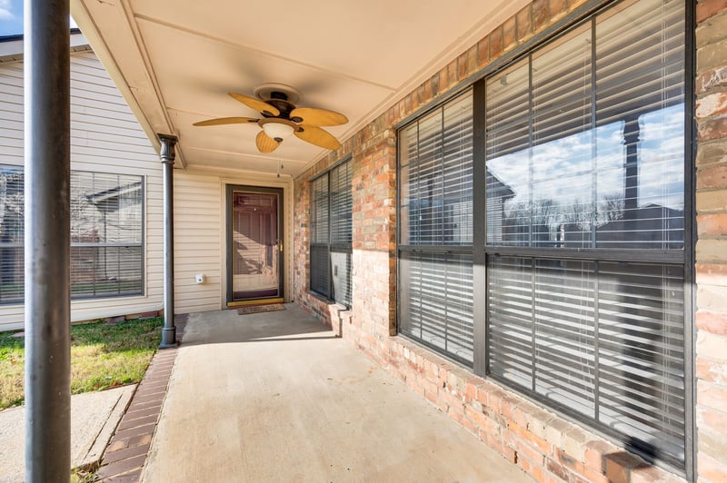 405 Laurel Hill Dr, Old Hickory, TN 37138