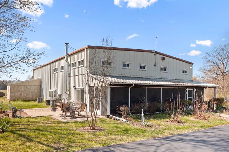 205 Gwynn Rd #Hangar 8, Lebanon, TN 37090