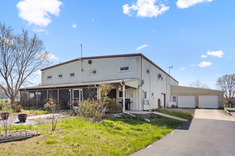 205 Gwynn Rd #Hangar 8, Lebanon, TN 37090