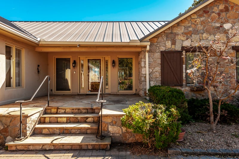 102 Bluegrass Cir, Hendersonville, TN 37075