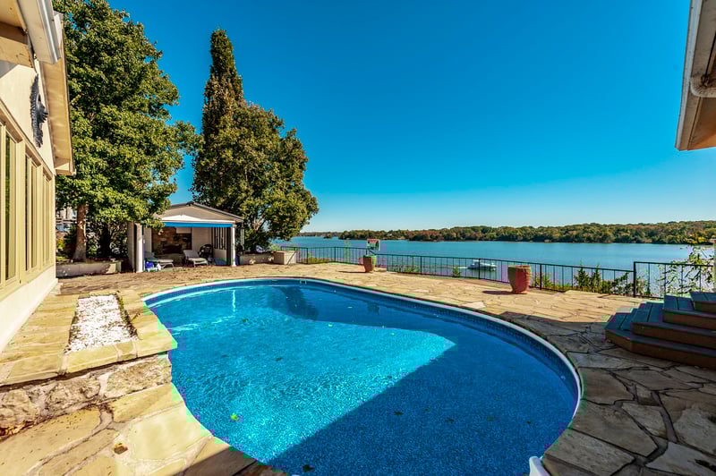 102 Bluegrass Cir, Hendersonville, TN 37075