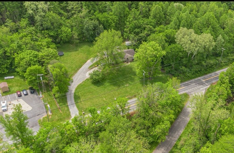 9005 Highway 100 , Nashville, TN 37221