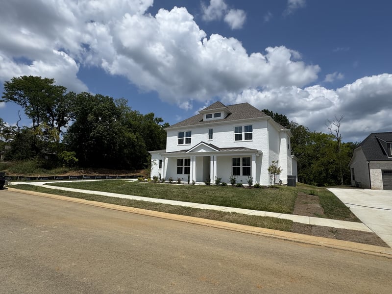 226 Willow Bend Dr, Hendersonville, TN 37075