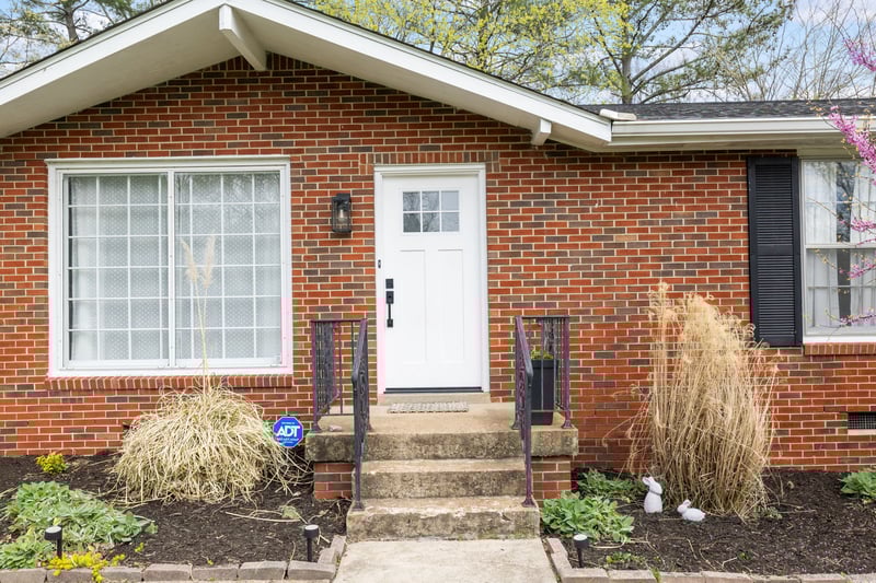 7241 Willow Creek Dr, Nashville, TN 37221