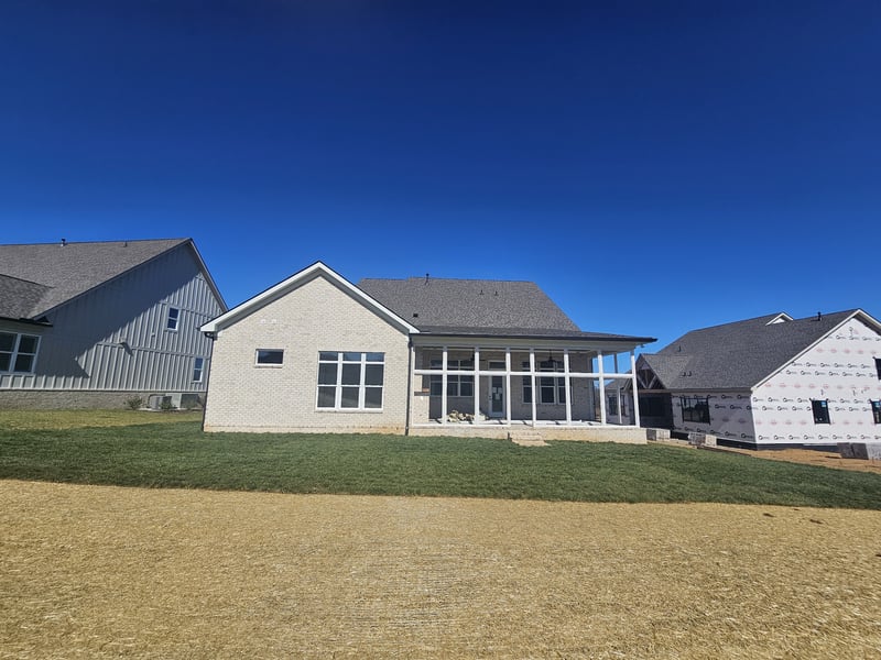 2915 Avenue Downs Dr, Thompsons Station, TN 37179