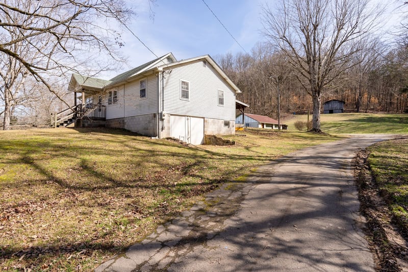 1214 Highway 70 , Kingston Springs, TN 37082