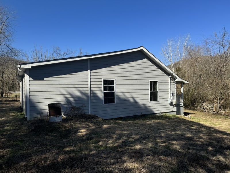120 Harris Hollow Rd, Pleasant Shade, TN 37145