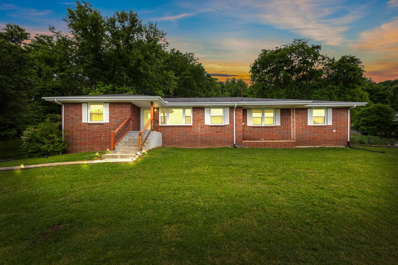 210 Shevel Dr, Goodlettsville, TN 37072