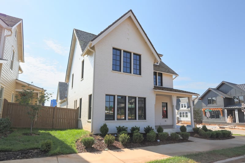 630 Mayswift Dr, Spring Hill, TN 37174