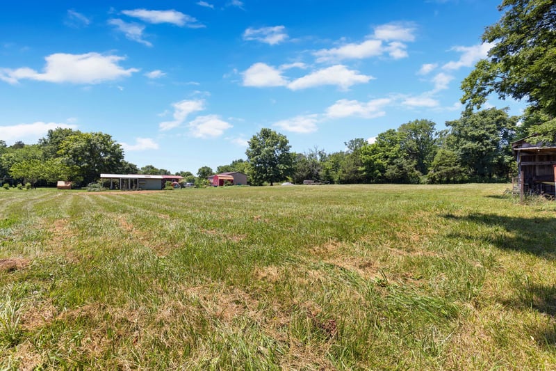 3455 Philadelphia Rd, Lebanon, TN 37087