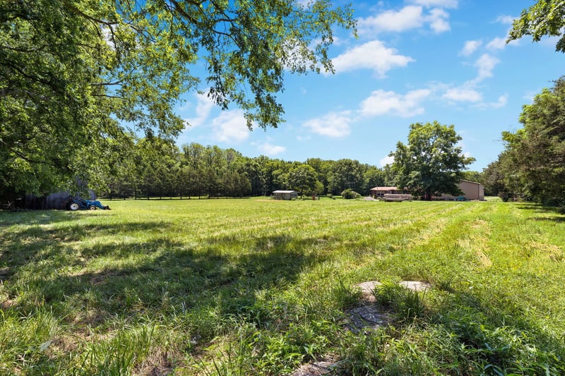 3455 Philadelphia Rd, Lebanon, TN 37087