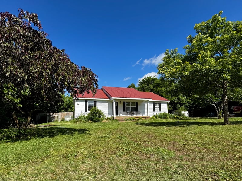 603 Canaan Rd, Columbia, TN 38401