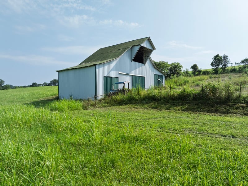 2470 Santa Fe Pike, Columbia, TN 38401