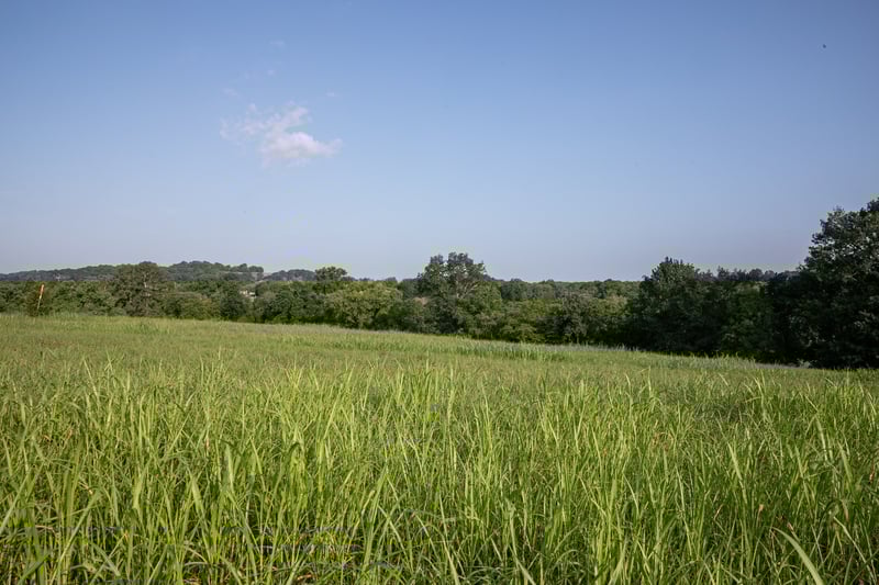 2470 Santa Fe Pike, Columbia, TN 38401