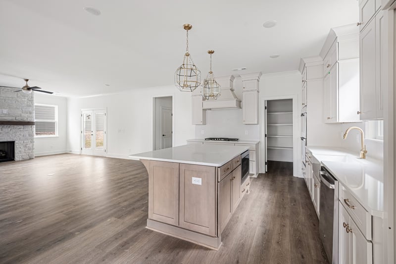 3328 Longport Ln, Thompsons Station, TN 37179