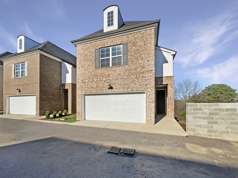 2656 Lakevilla Dr #16, Nashville, TN 37217