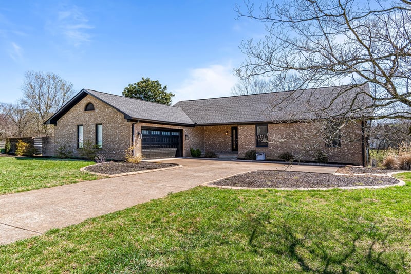 1106 Roseland Dr, Columbia, TN 38401