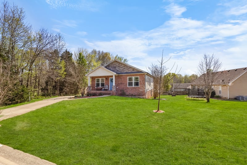 140 Pocono Dr, Pleasant View, TN 37146