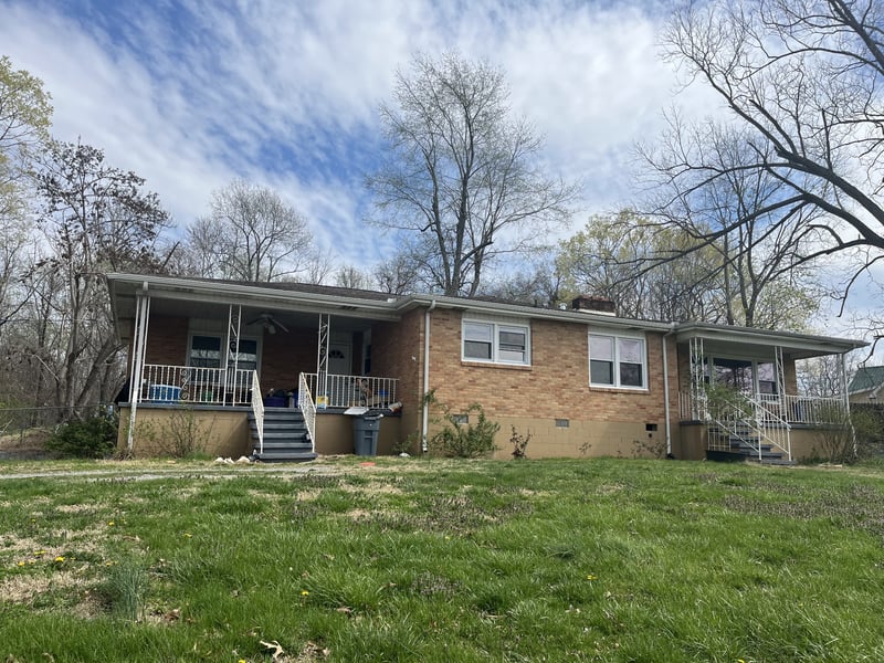 3120 Highway 49 , Charlotte, TN 37036