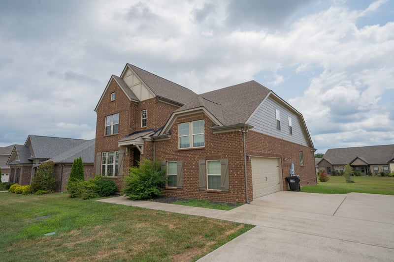 3306 Rift Ln, Murfreesboro, TN 37129