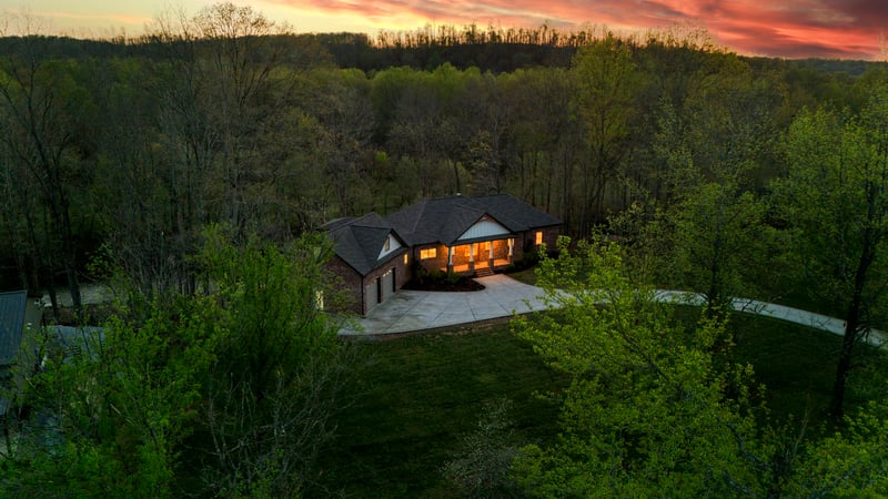 1017 Cliff View Dr, Kingston Springs, TN 37082