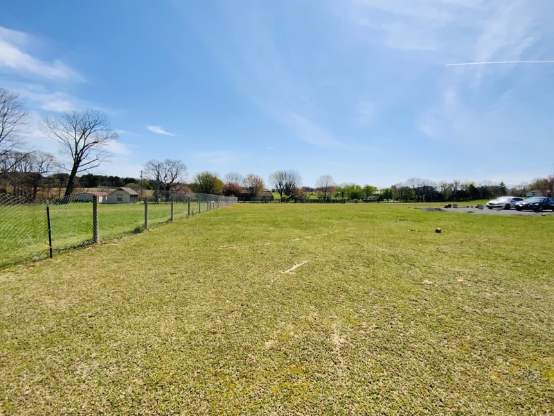 2052 Castelow Rd, Greenbrier, TN 37073