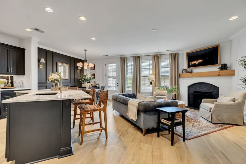 811 Silkwood Dr, Nashville, TN 37221