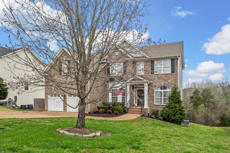 877 Loretta Dr, Goodlettsville, TN 37072