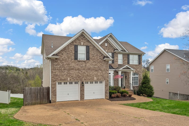 877 Loretta Dr, Goodlettsville, TN 37072