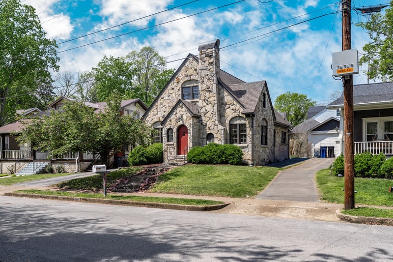 906 Myers Ave, Columbia, TN 38401