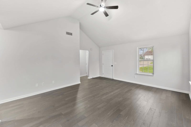 1626 Jo Ann Dr, La Vergne, TN 37086